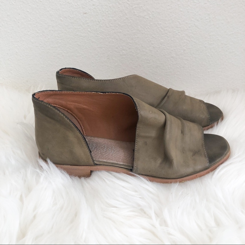 Mi.iM Harley Open Toe Flats